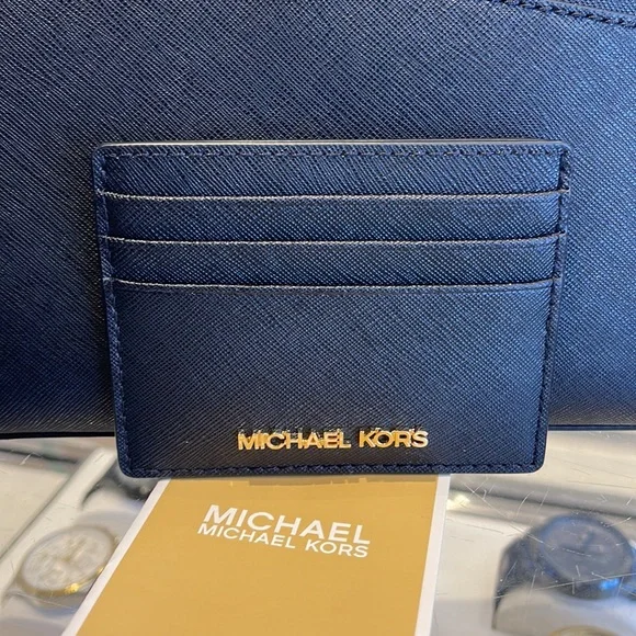 MICHAEL KORS
Leather Large Card Holder Case Wallet
Black
NWT - Picture 5 of 16